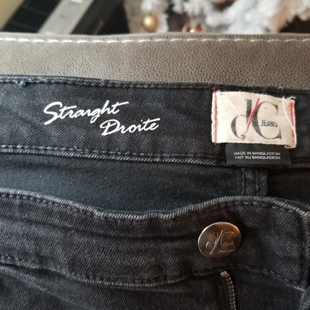 Pennington's d/C Jeans, straight leg, size 16
